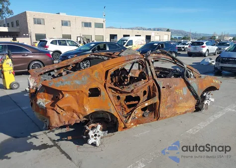 2017 Chevrolet Volt Lt z USA, uszkodzony, nr VIN 1G1RC6S55HU101820